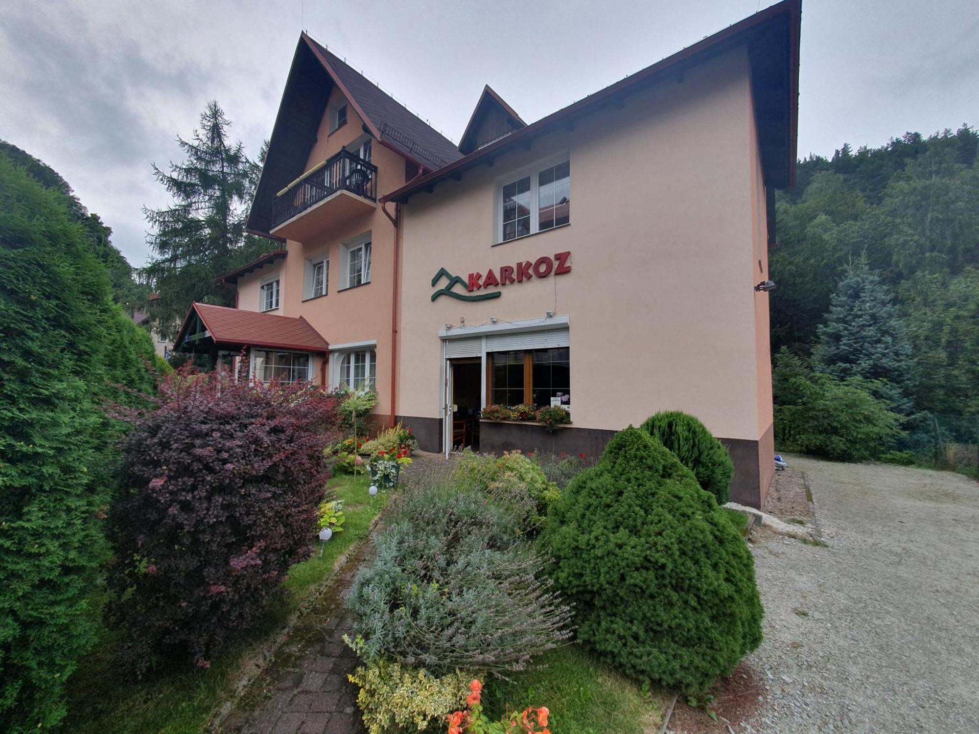 Karkoz Karpacz Bed & Breakfast Bagian luar foto