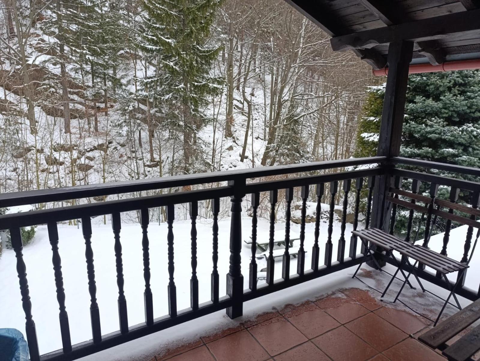 Karkoz Karpacz Bed & Breakfast Bagian luar foto