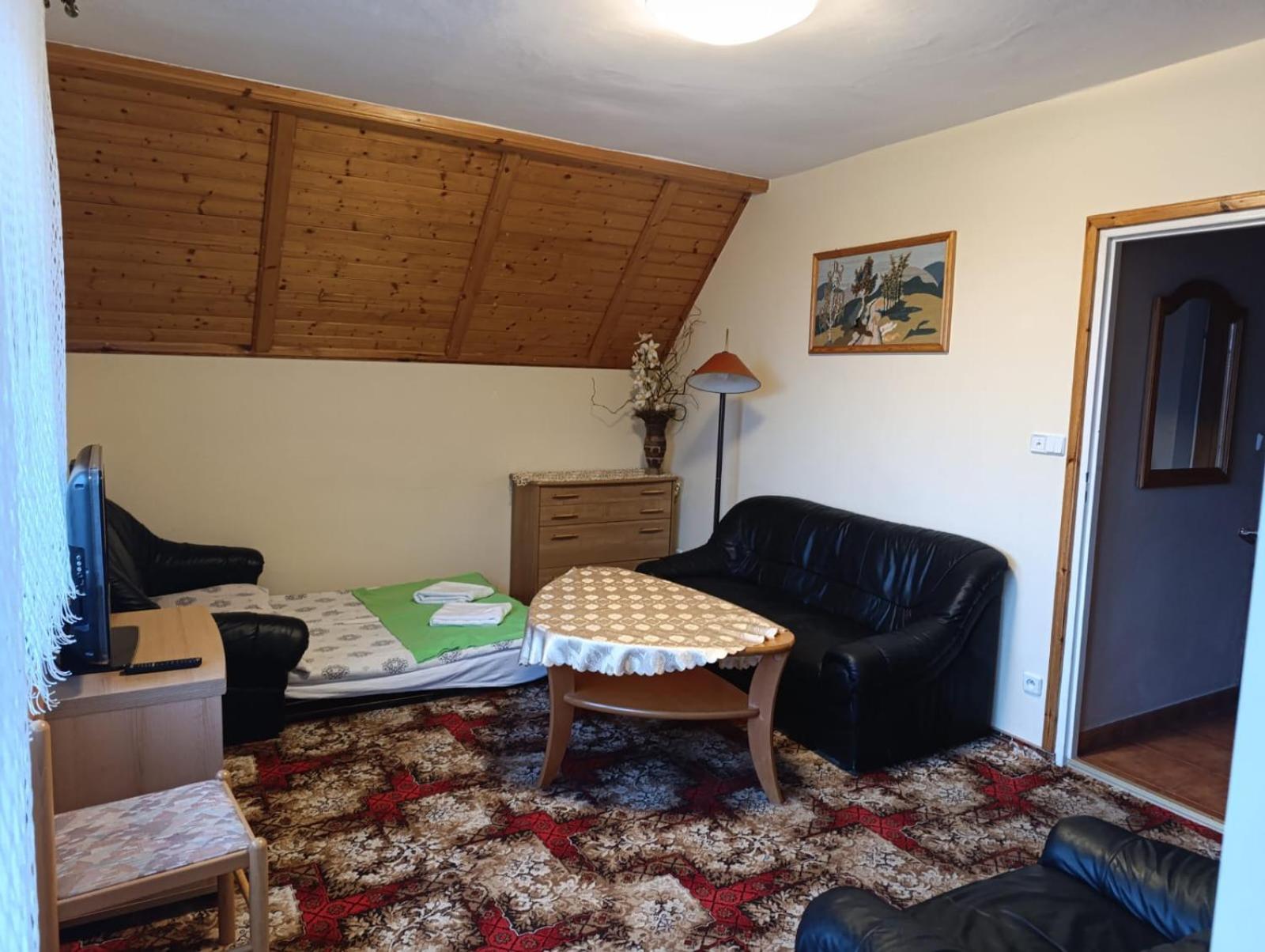 Karkoz Karpacz Bed & Breakfast Ruang foto