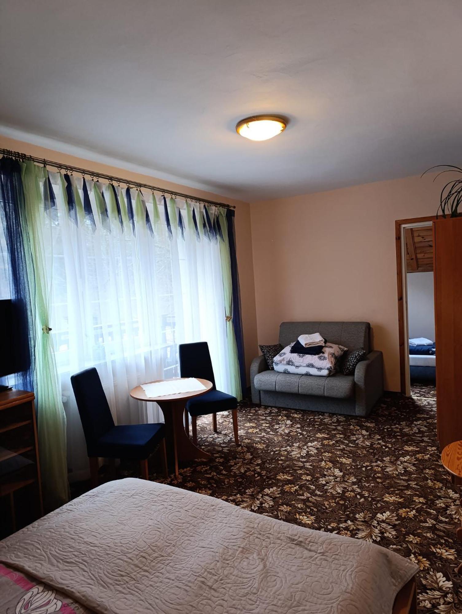 Karkoz Karpacz Bed & Breakfast Bagian luar foto